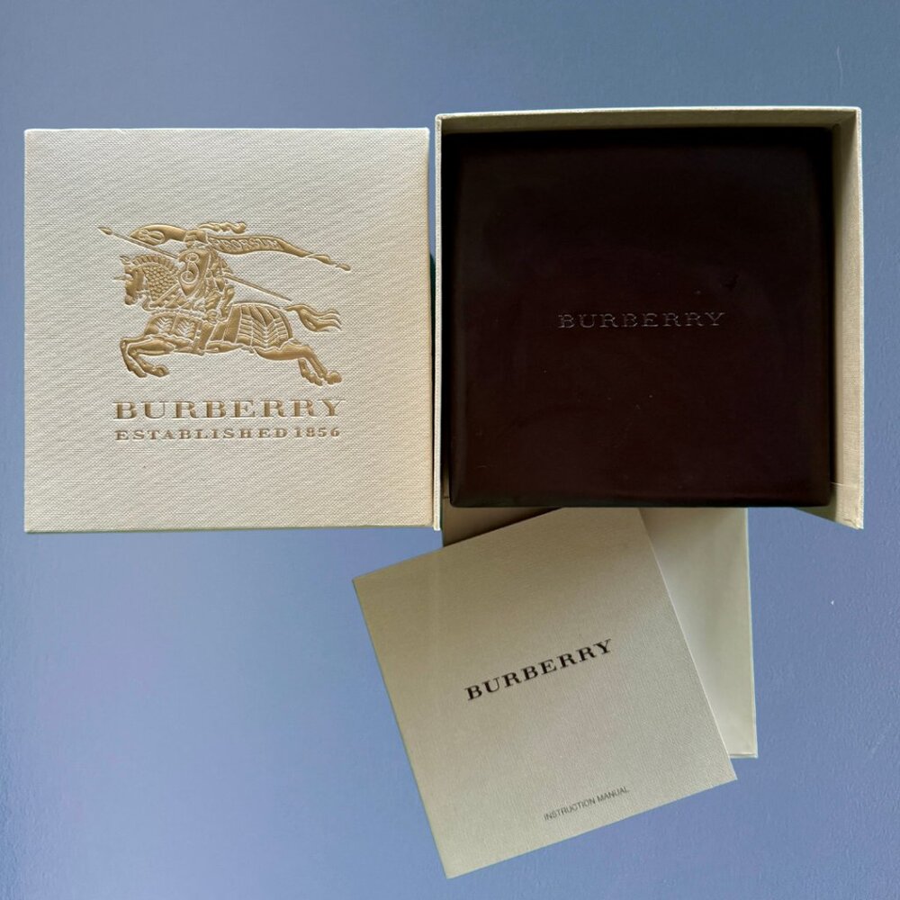 *VINTAGE* Unisex Heritage Check Burberry Watch I Authenticated - Picture 7 of 11